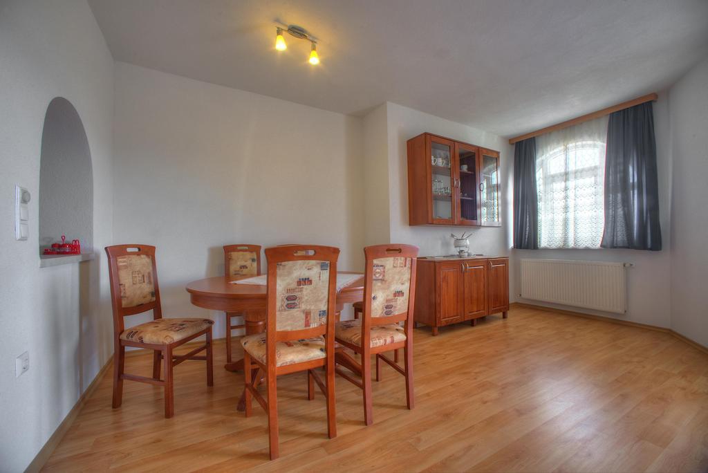 Apartments Peran Šibenik Habitación foto